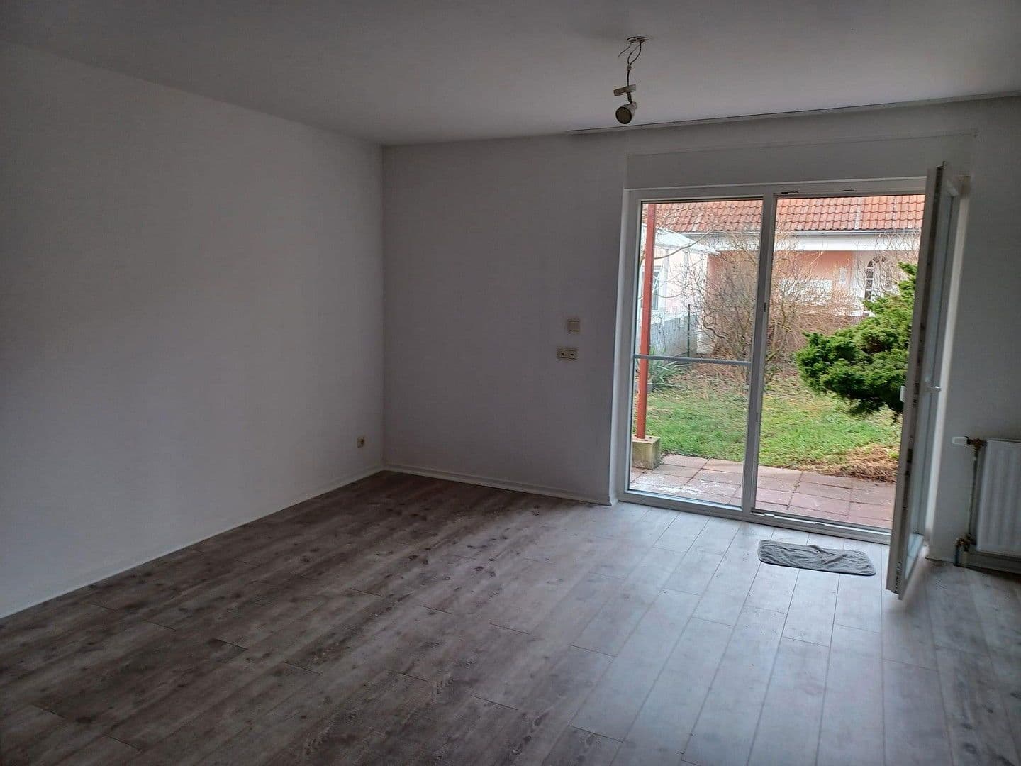 Pronájem bytu 2+1 60 m², Bergstraße 7, Mittenwalde, Braniborsko Pronájem bytu 2+1 60 m², Bergstraße 7, Mittenwalde, Braniborsko