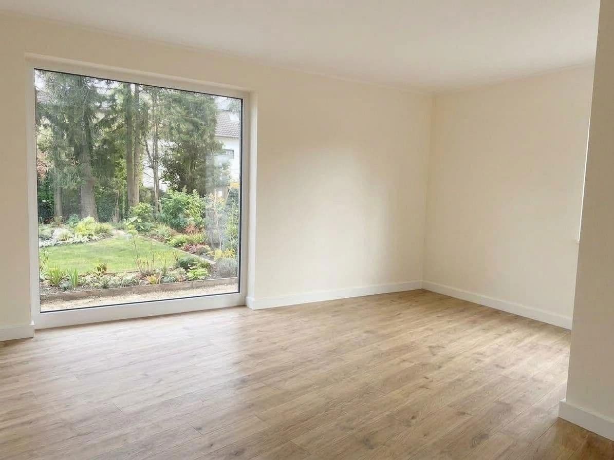 Pronájem bytu 2+1 59 m², Bergisch Gladbach, Severní Porýní-Vestfálsko Pronájem bytu 2+1 59 m², Bergisch Gladbach, Severní Porýní-Vestfálsko