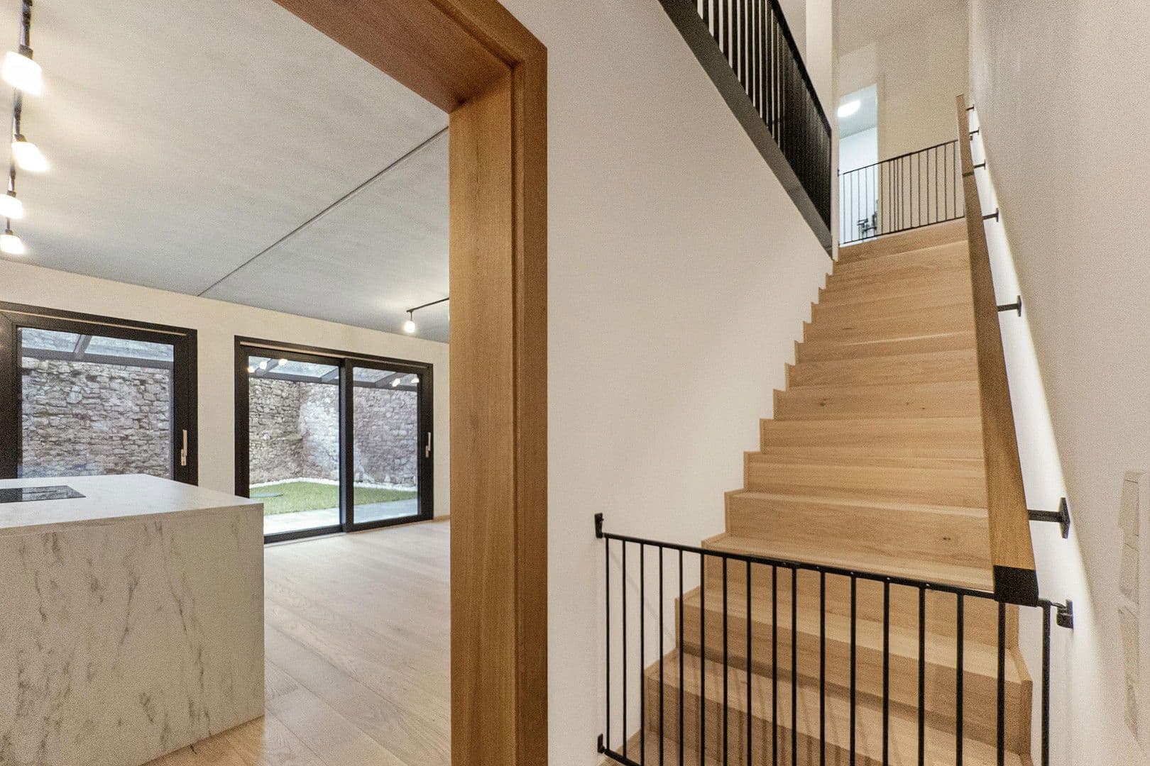 Prodej domu 215 m², pozemek 281 m², Würzburg, Bavorsko Prodej domu 215 m², pozemek 281 m², Würzburg, Bavorsko