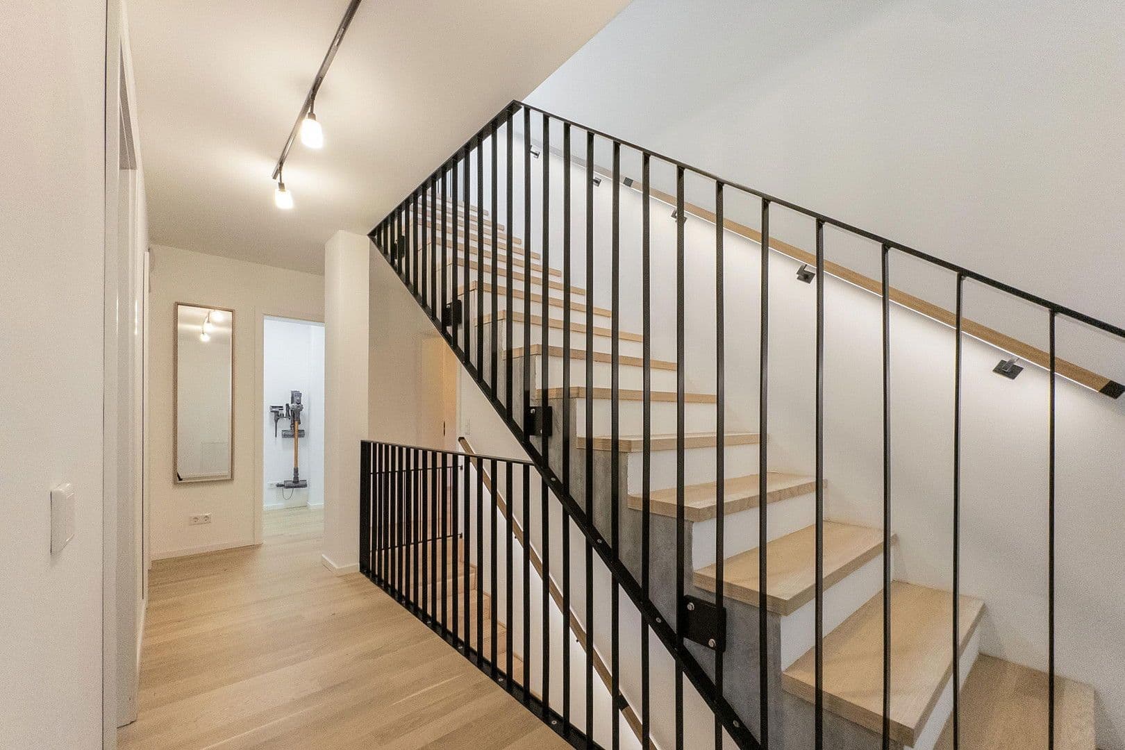 Prodej domu 215 m², pozemek 281 m², Würzburg, Bavorsko Prodej domu 215 m², pozemek 281 m², Würzburg, Bavorsko