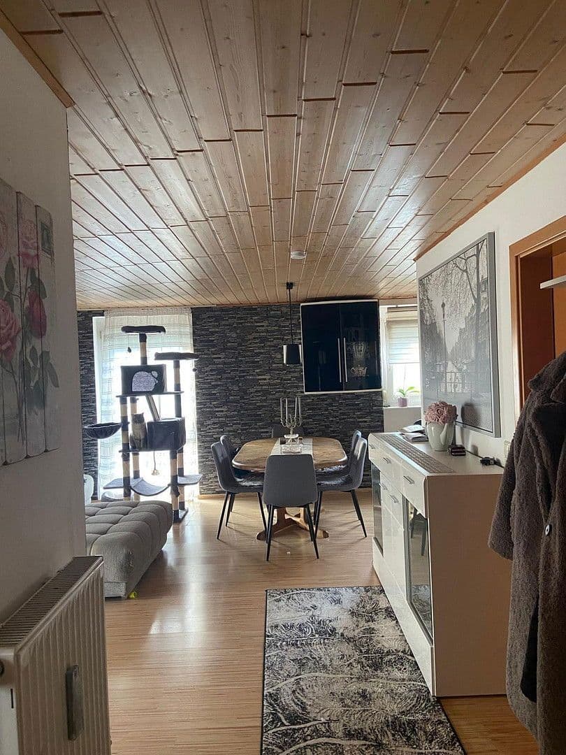 Pronájem bytu 4+kk 114 m², Bahnhofstraße 129, Vaihingen an der Enz, Bádensko-Württembersko Pronájem bytu 4+kk 114 m², Bahnhofstraße 129, Vaihingen an der Enz, Bádensko-Württembersko