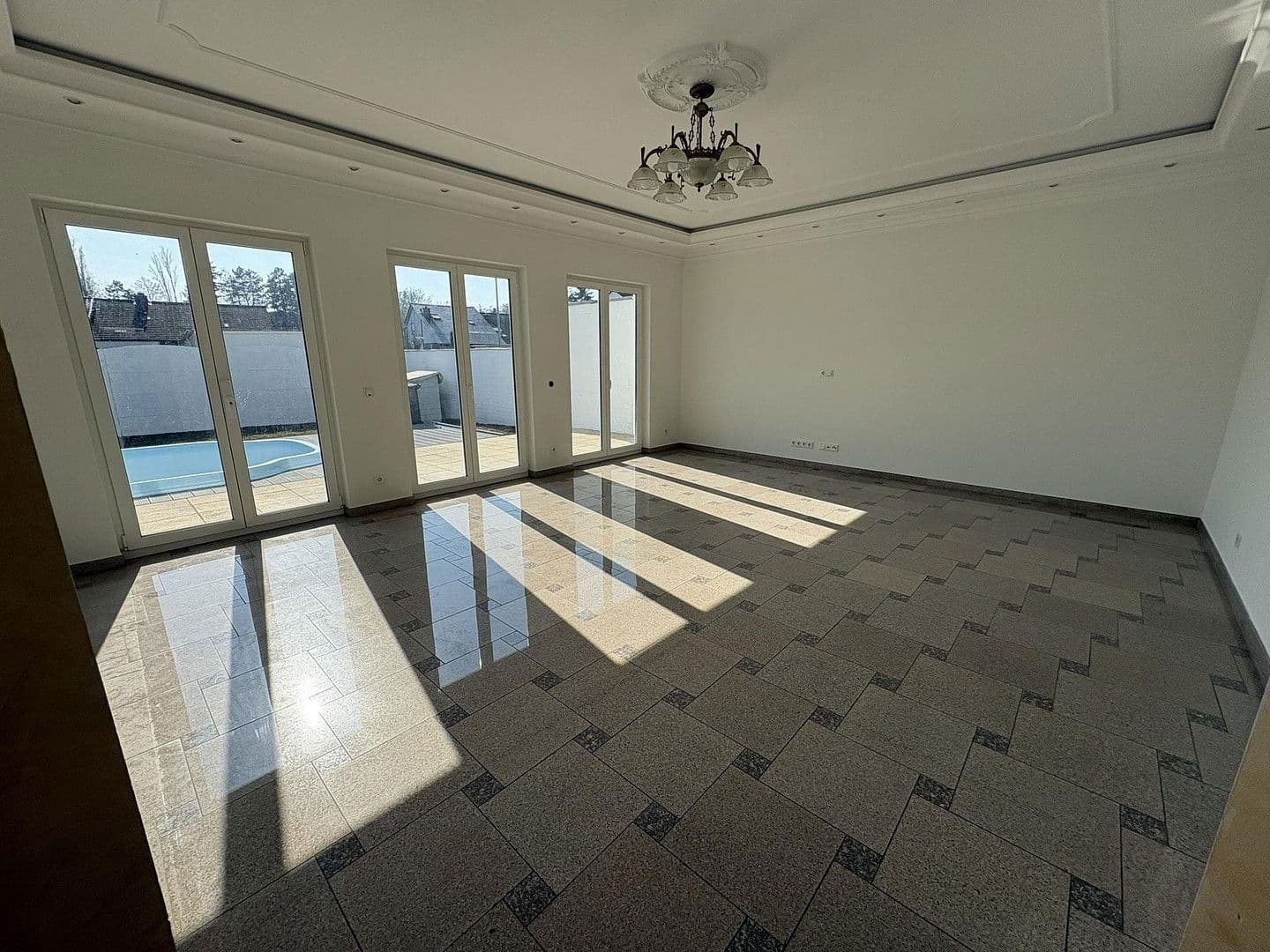 Prodej domu 116 m², pozemek 478 m², Rosengarten 27, Neuwied, Porýní-Falc Prodej domu 116 m², pozemek 478 m², Rosengarten 27, Neuwied, Porýní-Falc