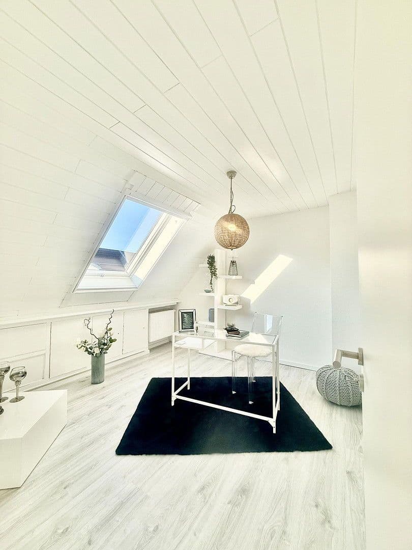 Prodej domu 97 m², pozemek 155 m², Tönisvorst, Severní Porýní-Vestfálsko Prodej domu 97 m², pozemek 155 m², Tönisvorst, Severní Porýní-Vestfálsko