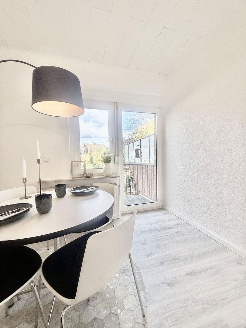 Prodej domu 97 m², pozemek 155 m², Tönisvorst, Severní Porýní-Vestfálsko Prodej domu 97 m², pozemek 155 m², Tönisvorst, Severní Porýní-Vestfálsko