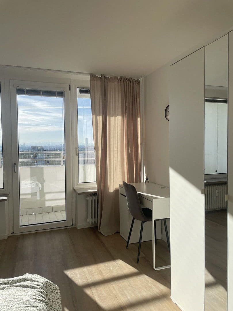 Pronájem bytu 1+1 14 m², Ratoldstraße 30, München - Allach-Untermenzing, Bavorsko Pronájem bytu 1+1 14 m², Ratoldstraße 30, München - Allach-Untermenzing, Bavorsko
