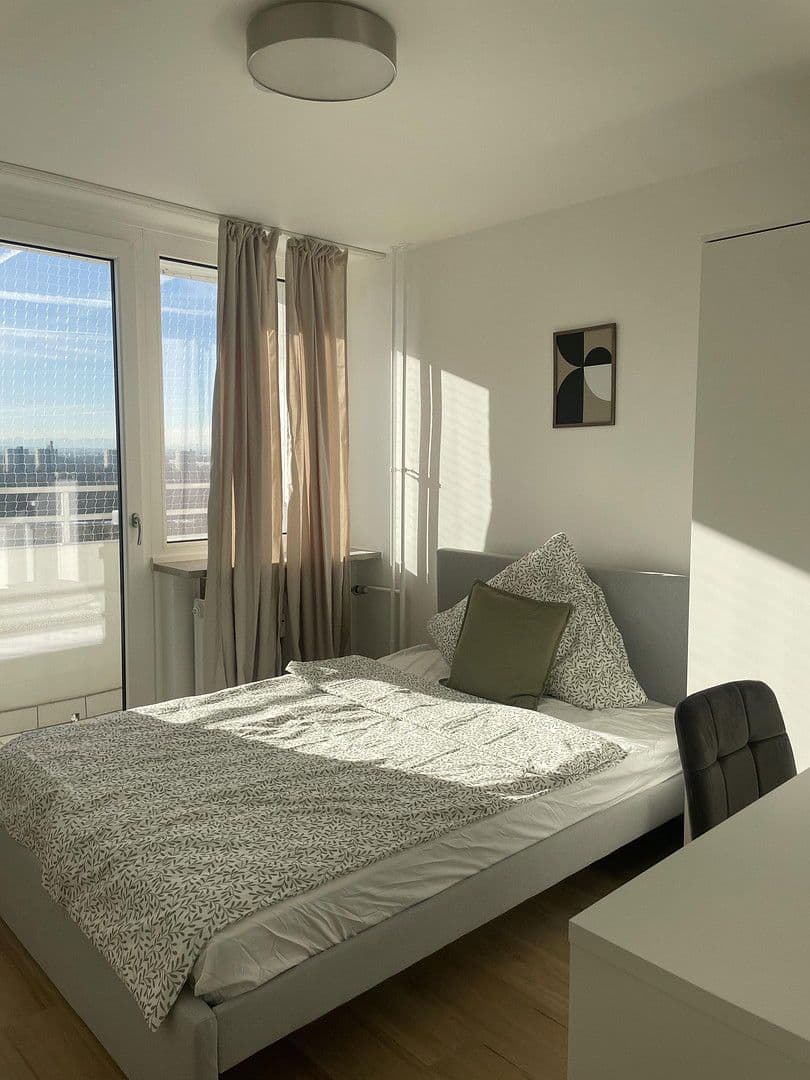 Pronájem bytu 1+1 14 m², Ratoldstraße 30, München - Allach-Untermenzing, Bavorsko Pronájem bytu 1+1 14 m², Ratoldstraße 30, München - Allach-Untermenzing, Bavorsko