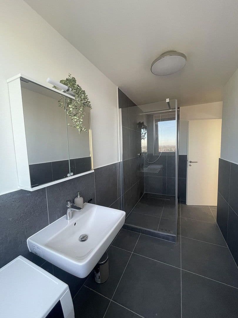 Pronájem bytu 1+1 14 m², Ratoldstraße 30, München - Allach-Untermenzing, Bavorsko Pronájem bytu 1+1 14 m², Ratoldstraße 30, München - Allach-Untermenzing, Bavorsko