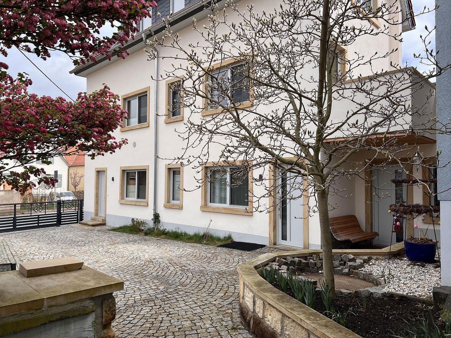 Pronájem bytu 2+1 52 m², Altwahnsdorf 43, Radebeul, Sasko Pronájem bytu 2+1 52 m², Altwahnsdorf 43, Radebeul, Sasko