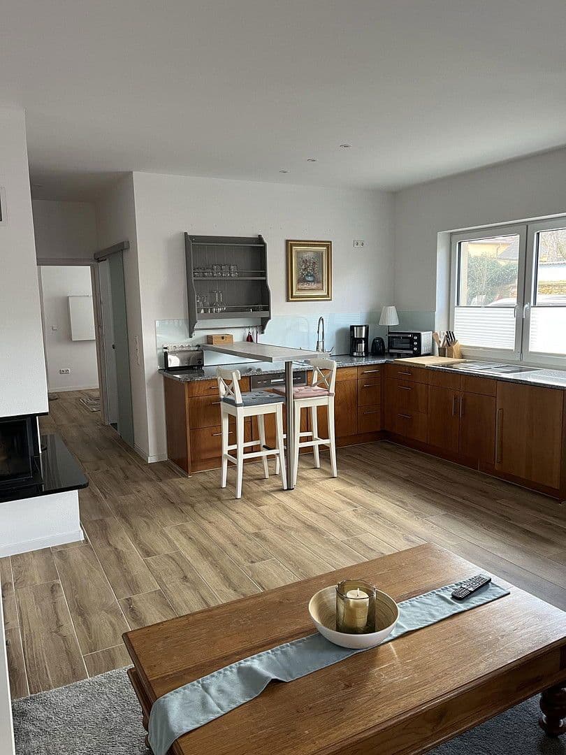 Pronájem bytu 2+1 52 m², Altwahnsdorf 43, Radebeul, Sasko Pronájem bytu 2+1 52 m², Altwahnsdorf 43, Radebeul, Sasko