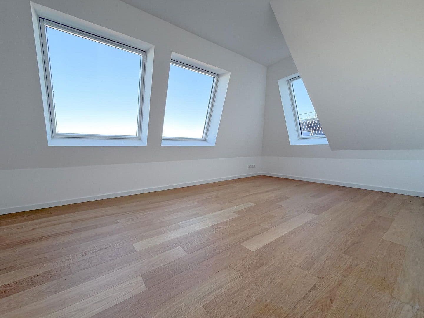 Prodej bytu 2+1 78 m², Berlin, Berlín Prodej bytu 2+1 78 m², Berlin, Berlín