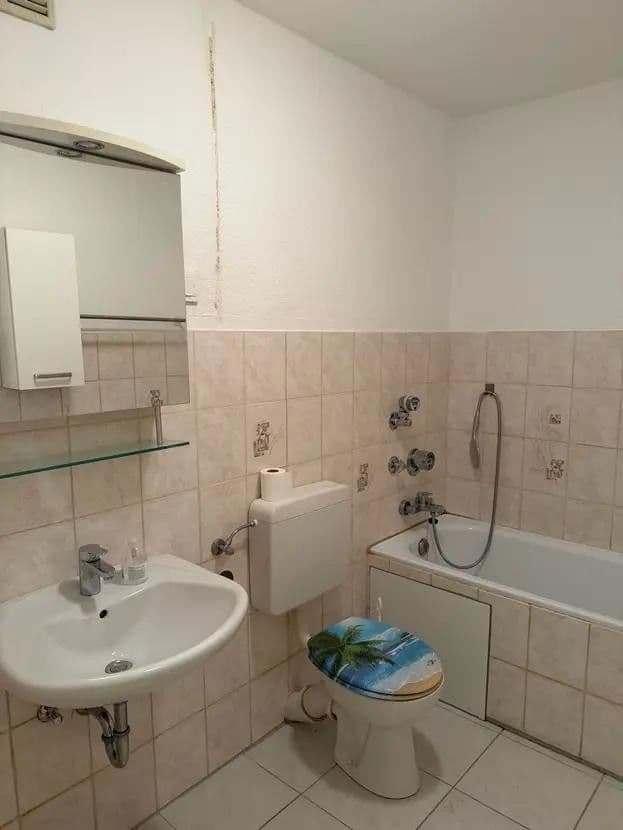 Pronájem bytu 1+1 30 m², Wordenbecker Weg 50, Velbert, Severní Porýní-Vestfálsko Pronájem bytu 1+1 30 m², Wordenbecker Weg 50, Velbert, Severní Porýní-Vestfálsko