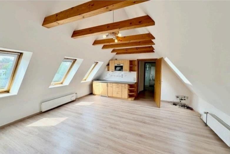 Prodej domu 152 m², pozemek 250 m², Freybergstr. 13, Zorneding, Bavorsko Prodej domu 152 m², pozemek 250 m², Freybergstr. 13, Zorneding, Bavorsko