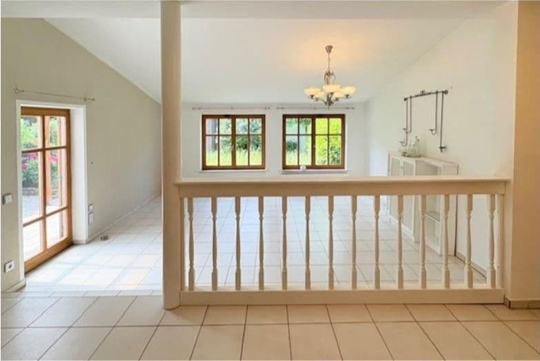 Prodej domu 152 m², pozemek 250 m², Freybergstr. 13, Zorneding, Bavorsko Prodej domu 152 m², pozemek 250 m², Freybergstr. 13, Zorneding, Bavorsko