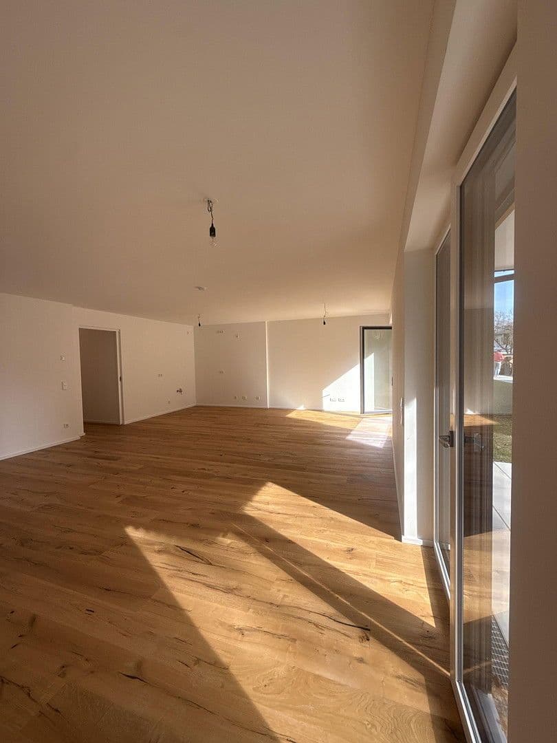 Pronájem bytu 4+1 117 m², Grünlandstr. 3, Karlsfeld, Bavorsko Pronájem bytu 4+1 117 m², Grünlandstr. 3, Karlsfeld, Bavorsko