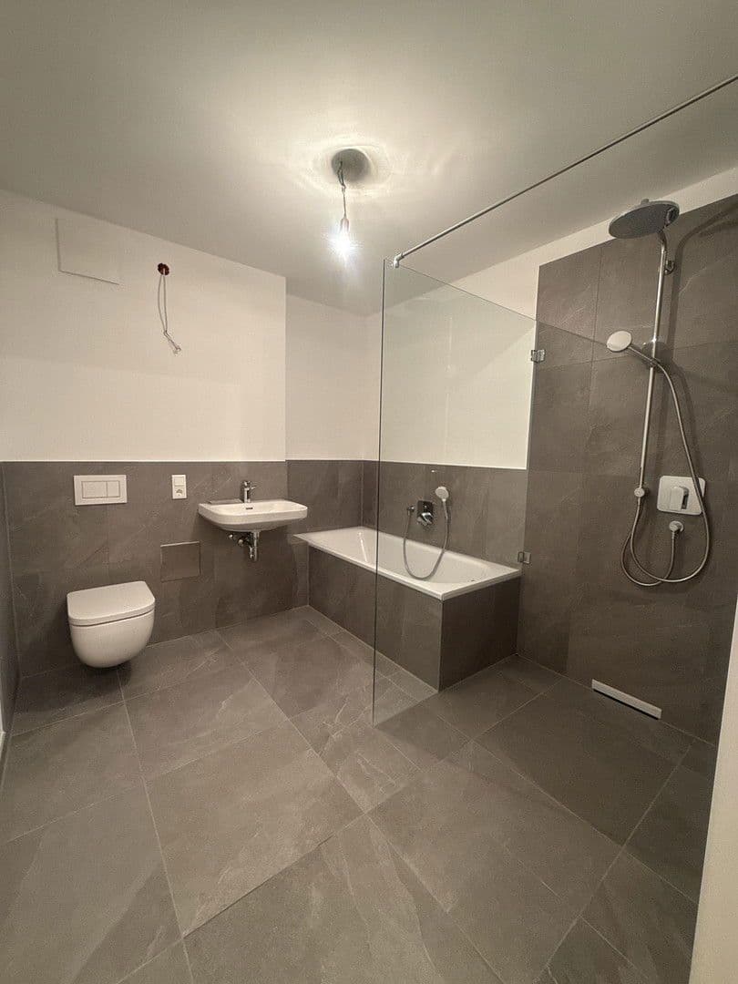 Pronájem bytu 4+1 117 m², Grünlandstr. 3, Karlsfeld, Bavorsko Pronájem bytu 4+1 117 m², Grünlandstr. 3, Karlsfeld, Bavorsko