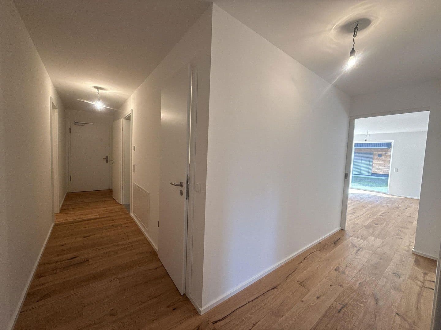Pronájem bytu 4+1 117 m², Grünlandstr. 3, Karlsfeld, Bavorsko Pronájem bytu 4+1 117 m², Grünlandstr. 3, Karlsfeld, Bavorsko