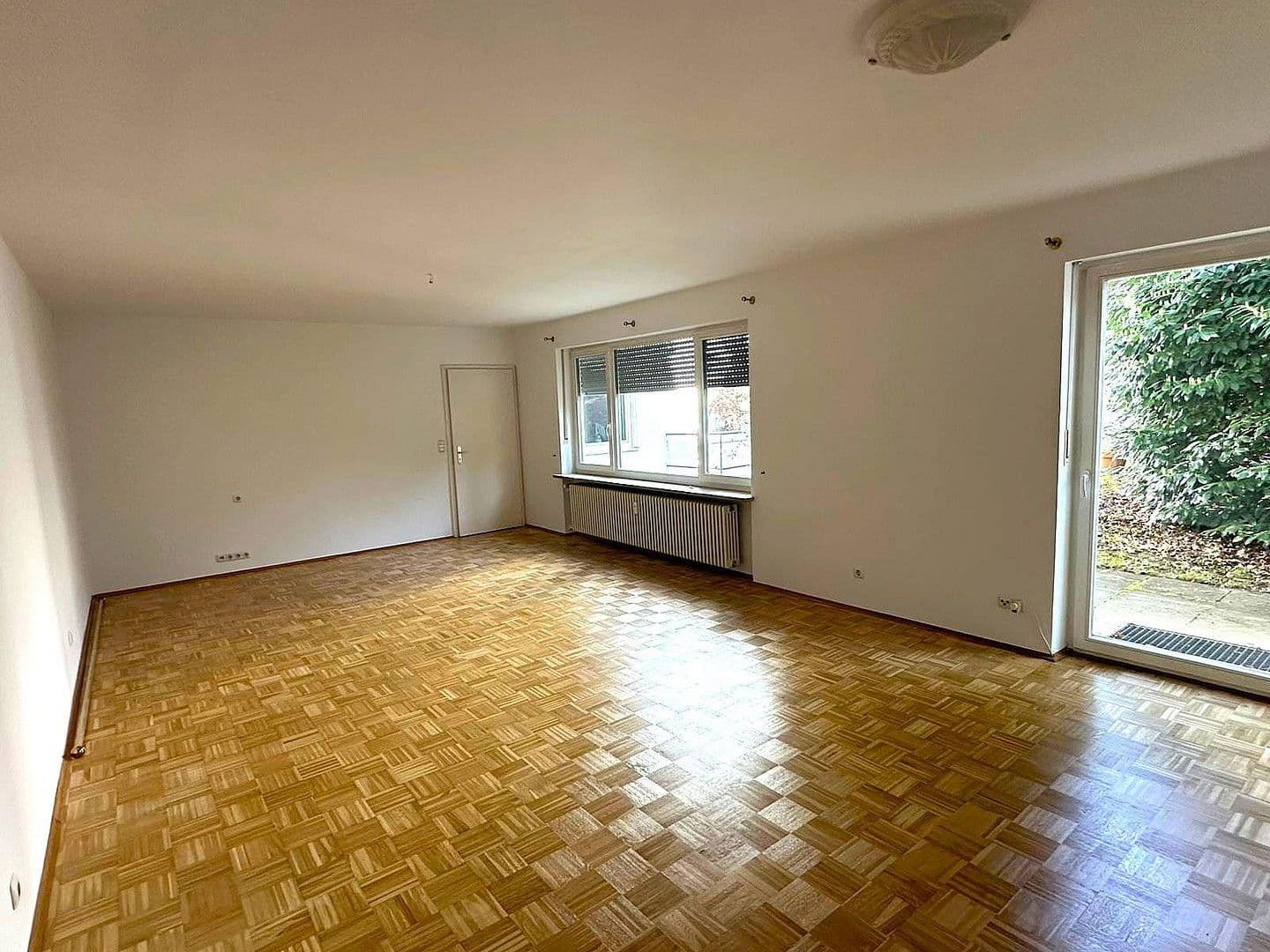 Pronájem bytu 4+1 117 m², Desingweg 0, München, Bavorsko Pronájem bytu 4+1 117 m², Desingweg 0, München, Bavorsko