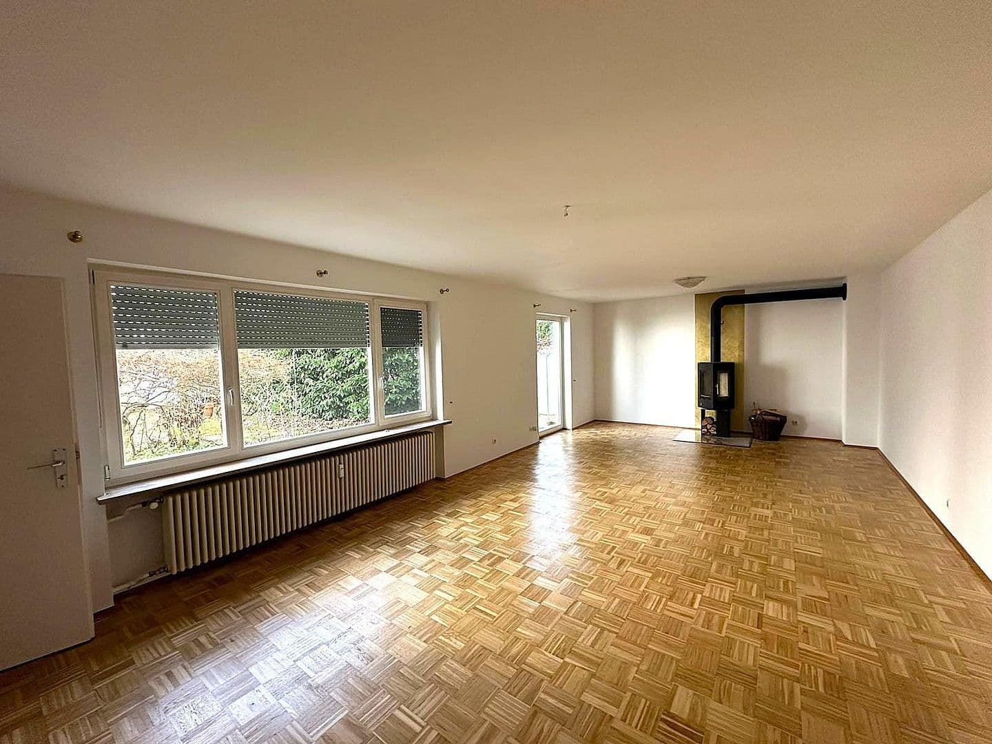 Pronájem bytu 4+1 117 m², Desingweg 0, München, Bavorsko Pronájem bytu 4+1 117 m², Desingweg 0, München, Bavorsko
