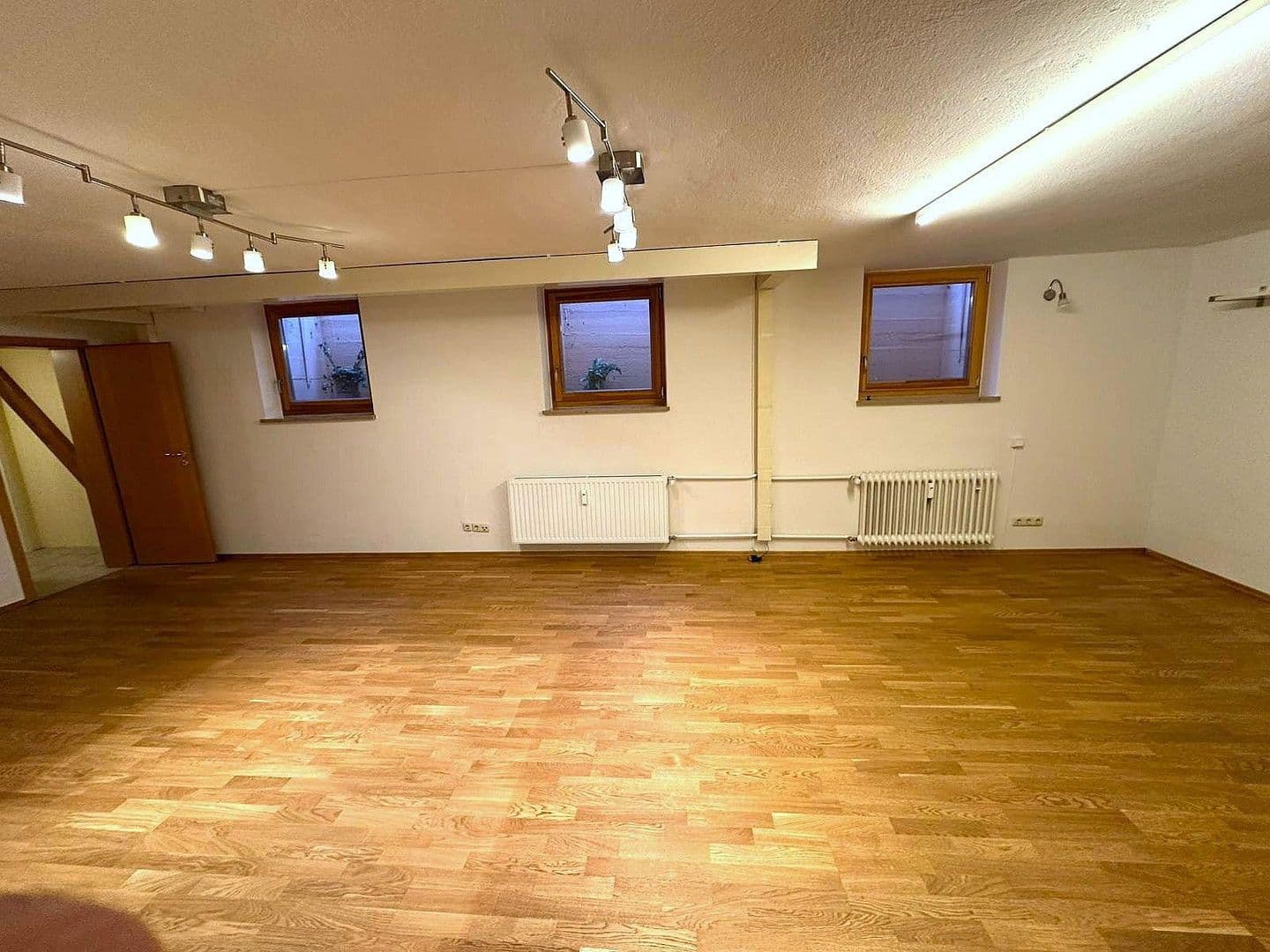 Pronájem bytu 4+1 117 m², Desingweg 0, München, Bavorsko Pronájem bytu 4+1 117 m², Desingweg 0, München, Bavorsko