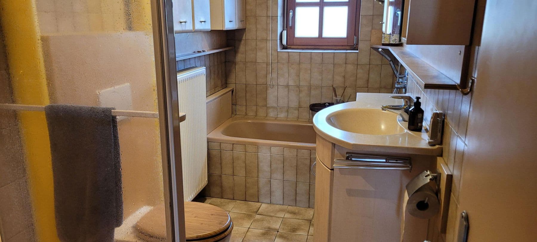 Prodej domu 140 m², pozemek 2.097 m², Unterdietfurt, Bavorsko Prodej domu 140 m², pozemek 2.097 m², Unterdietfurt, Bavorsko