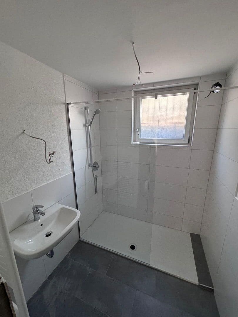 Pronájem bytu 3+1 76 m², Krummenackerstraße 71, Esslingen am Neckar, Bádensko-Württembersko Pronájem bytu 3+1 76 m², Krummenackerstraße 71, Esslingen am Neckar, Bádensko-Württembersko