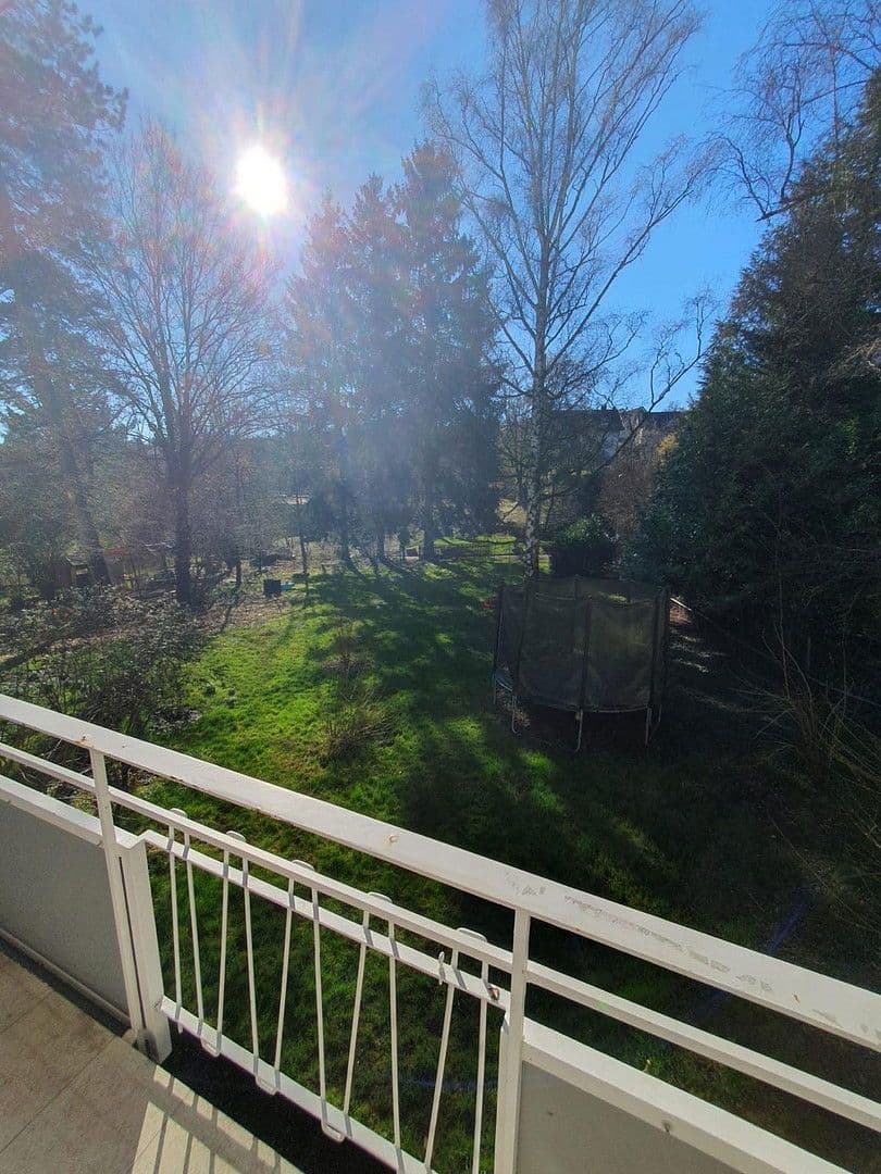 Pronájem bytu 3+1 76 m², Krummenackerstraße 71, Esslingen am Neckar, Bádensko-Württembersko Pronájem bytu 3+1 76 m², Krummenackerstraße 71, Esslingen am Neckar, Bádensko-Württembersko