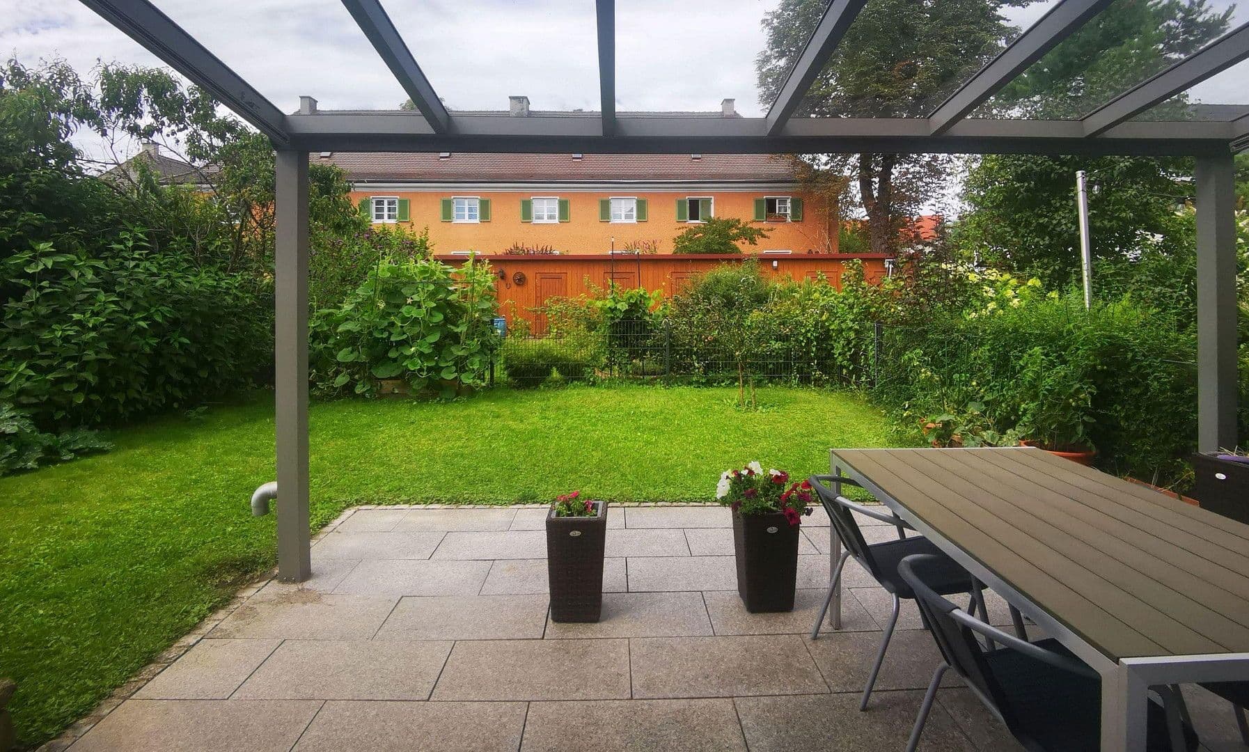 Prodej domu 210 m², pozemek 249 m², Oberschleißheim bei München, Bavorsko Prodej domu 210 m², pozemek 249 m², Oberschleißheim bei München, Bavorsko