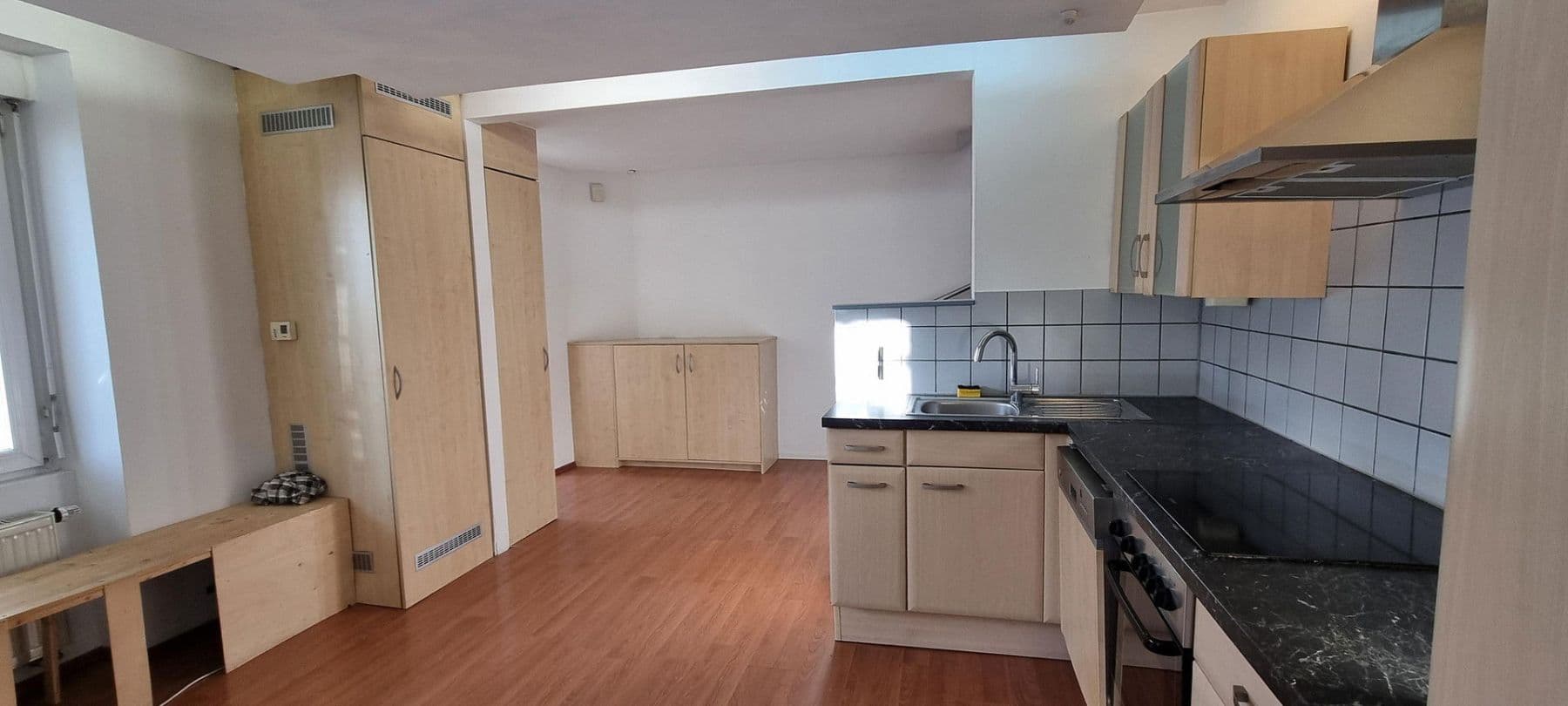 Prodej domu 75 m², pozemek 68 m², Basler Straße 100, Lörrach, Bádensko-Württembersko Prodej domu 75 m², pozemek 68 m², Basler Straße 100, Lörrach, Bádensko-Württembersko