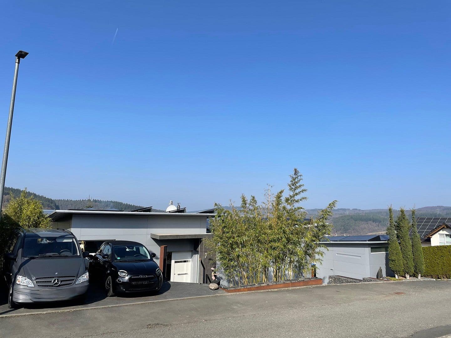 Prodej domu 230 m², pozemek 660 m², Mittenaar, Hessen Prodej domu 230 m², pozemek 660 m², Mittenaar, Hessen