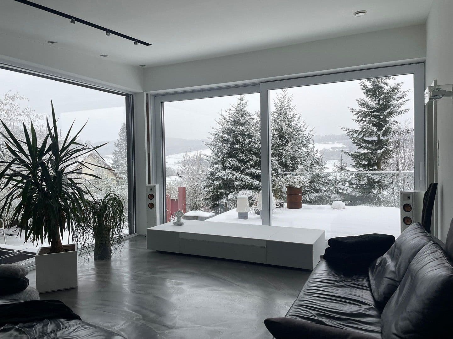 Prodej domu 230 m², pozemek 660 m², Mittenaar, Hessen Prodej domu 230 m², pozemek 660 m², Mittenaar, Hessen