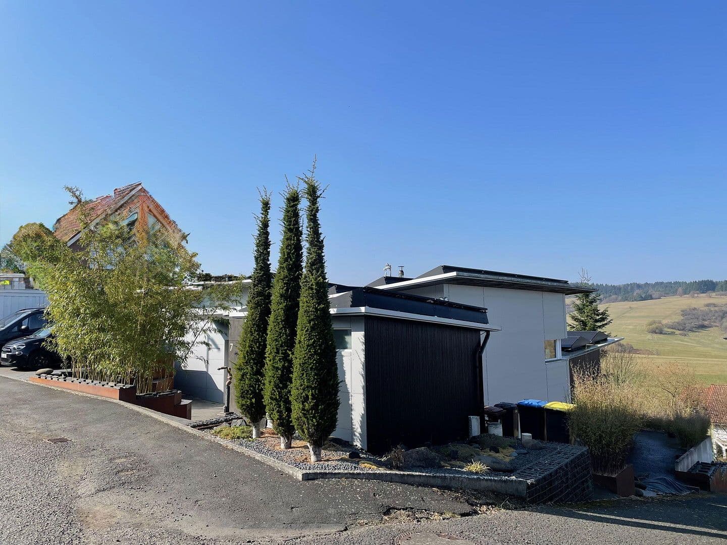 Prodej domu 230 m², pozemek 660 m², Mittenaar, Hessen Prodej domu 230 m², pozemek 660 m², Mittenaar, Hessen