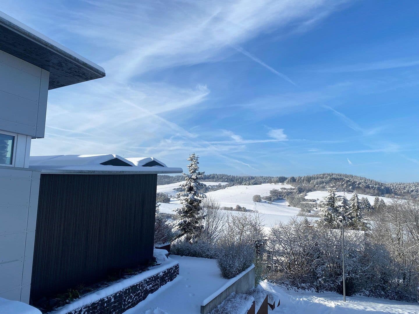 Prodej domu 230 m², pozemek 660 m², Mittenaar, Hessen Prodej domu 230 m², pozemek 660 m², Mittenaar, Hessen