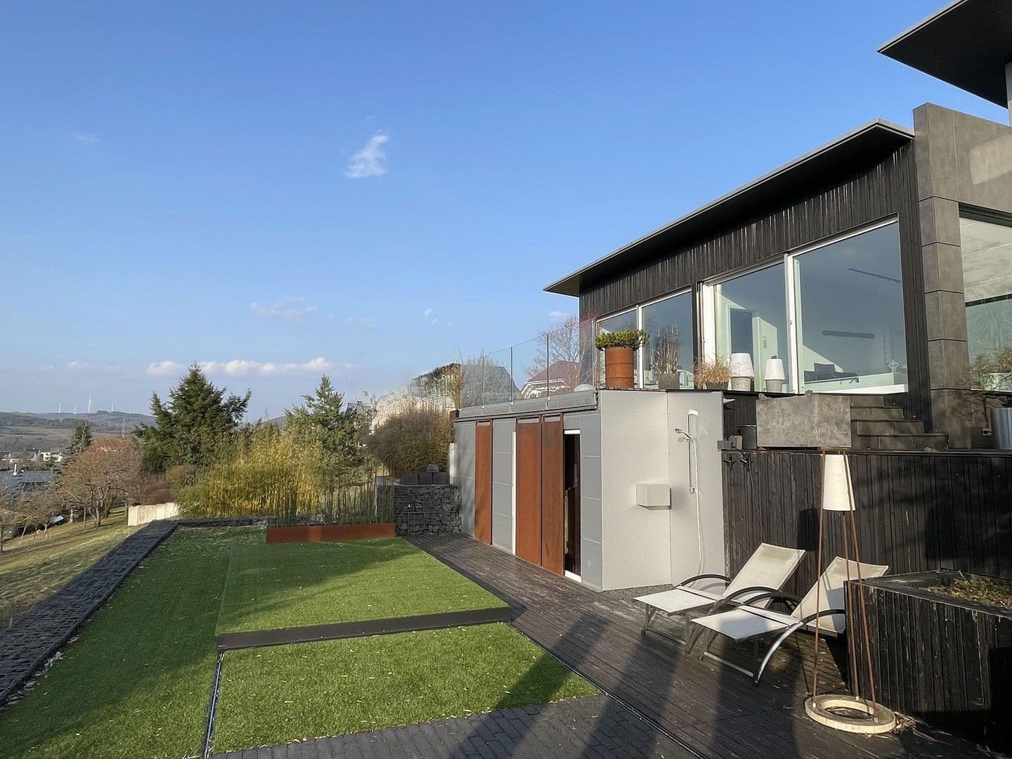 Prodej domu 230 m², pozemek 660 m², Mittenaar, Hessen Prodej domu 230 m², pozemek 660 m², Mittenaar, Hessen