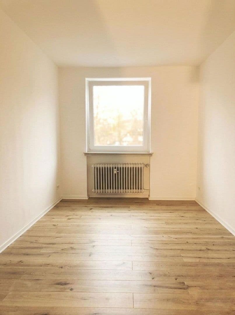 Pronájem bytu 3+1 80 m², Hessenstr. 4, Bremen, Bremen Pronájem bytu 3+1 80 m², Hessenstr. 4, Bremen, Bremen