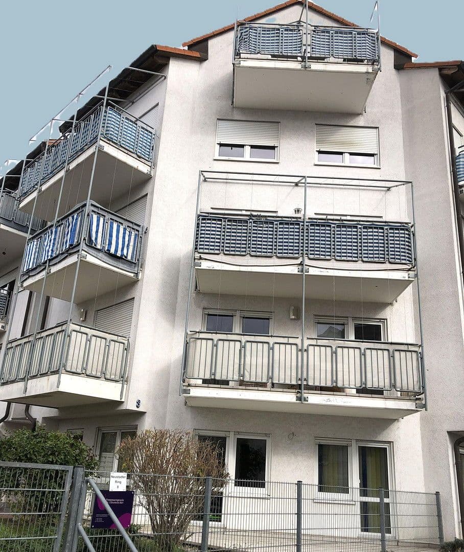 Prodej bytu 3+1 70 m², Neustadter Ring 8, Ludwigshafen am Rhein, Porýní-Falc Prodej bytu 3+1 70 m², Neustadter Ring 8, Ludwigshafen am Rhein, Porýní-Falc