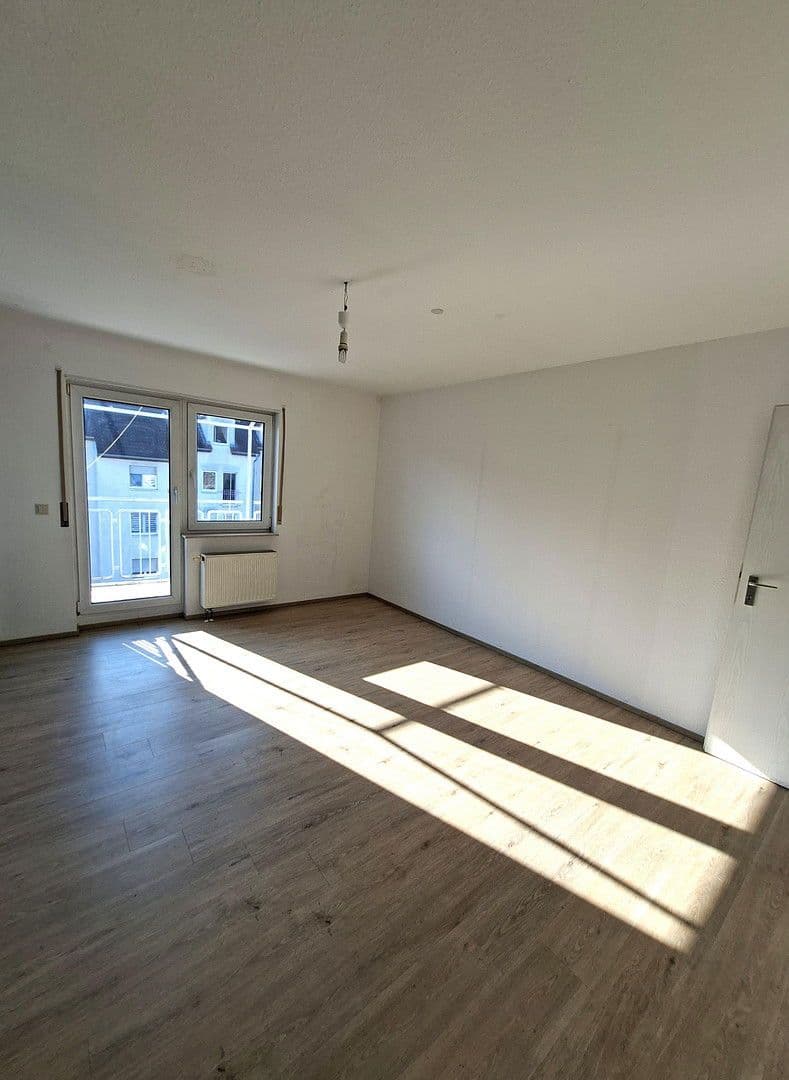 Prodej bytu 3+1 70 m², Neustadter Ring 8, Ludwigshafen am Rhein, Porýní-Falc Prodej bytu 3+1 70 m², Neustadter Ring 8, Ludwigshafen am Rhein, Porýní-Falc