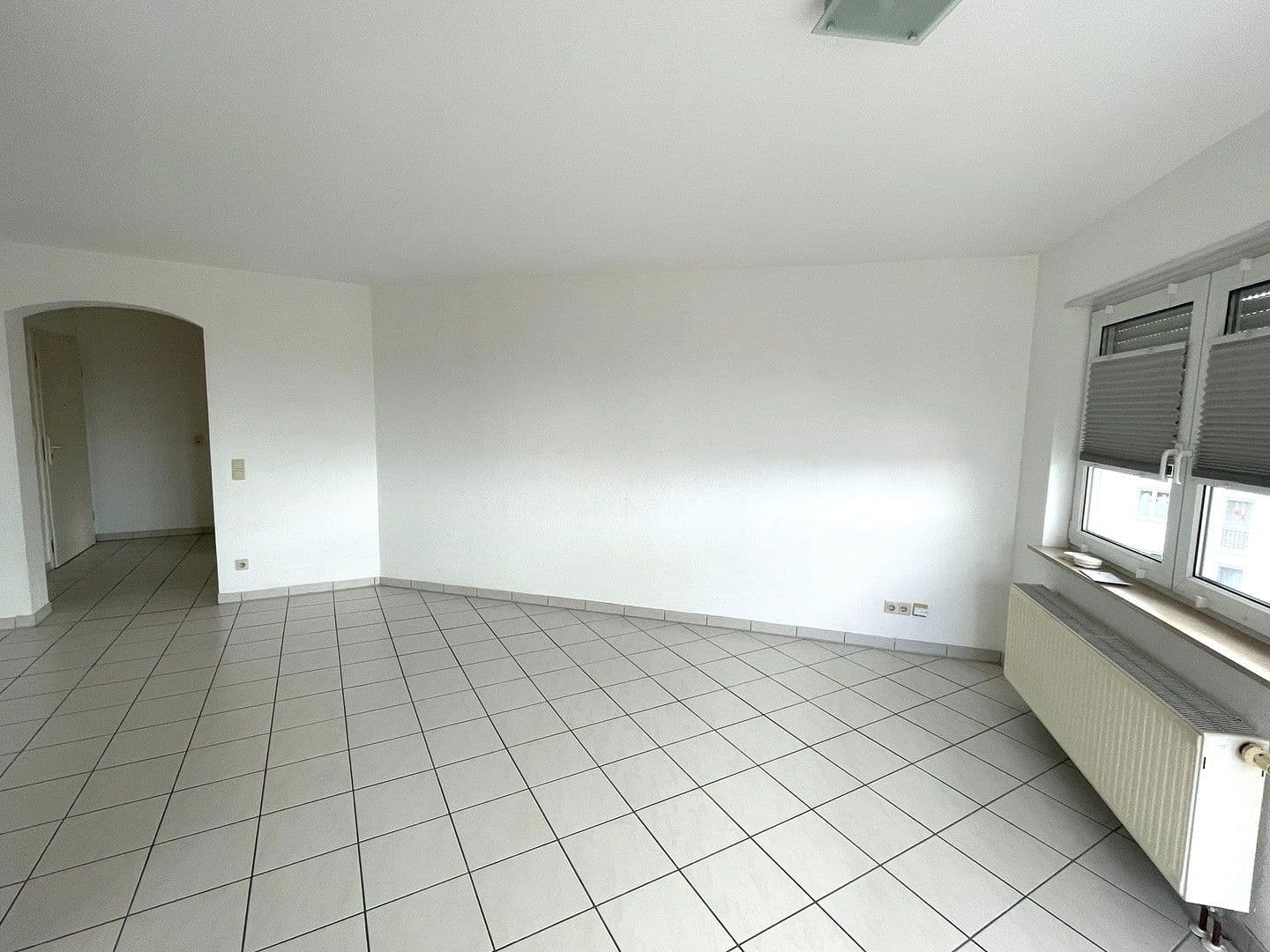 Prodej bytu 3+1 70 m², Neustadter Ring 8, Ludwigshafen am Rhein, Porýní-Falc Prodej bytu 3+1 70 m², Neustadter Ring 8, Ludwigshafen am Rhein, Porýní-Falc