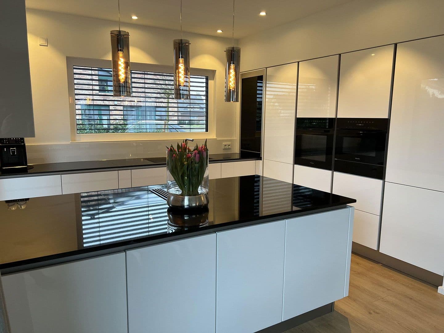 Prodej domu 199 m², pozemek 753 m², Schulstr 13d, Duisburg, Severní Porýní-Vestfálsko Prodej domu 199 m², pozemek 753 m², Schulstr 13d, Duisburg, Severní Porýní-Vestfálsko