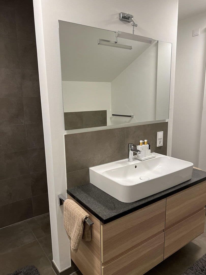 Prodej domu 199 m², pozemek 753 m², Schulstr 13d, Duisburg, Severní Porýní-Vestfálsko Prodej domu 199 m², pozemek 753 m², Schulstr 13d, Duisburg, Severní Porýní-Vestfálsko