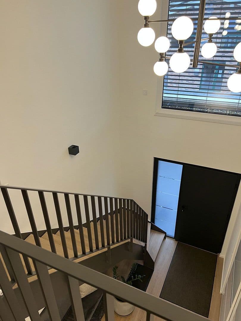 Prodej domu 199 m², pozemek 753 m², Schulstr 13d, Duisburg, Severní Porýní-Vestfálsko Prodej domu 199 m², pozemek 753 m², Schulstr 13d, Duisburg, Severní Porýní-Vestfálsko