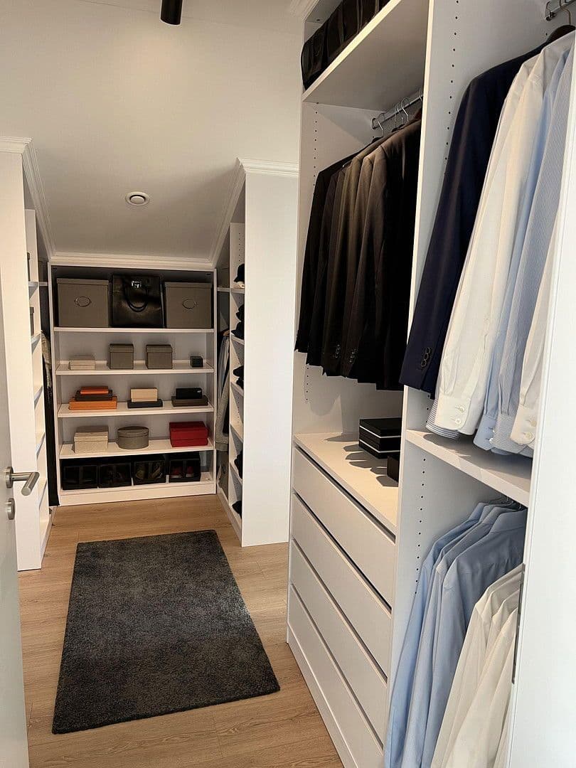 Prodej domu 199 m², pozemek 753 m², Schulstr 13d, Duisburg, Severní Porýní-Vestfálsko Prodej domu 199 m², pozemek 753 m², Schulstr 13d, Duisburg, Severní Porýní-Vestfálsko