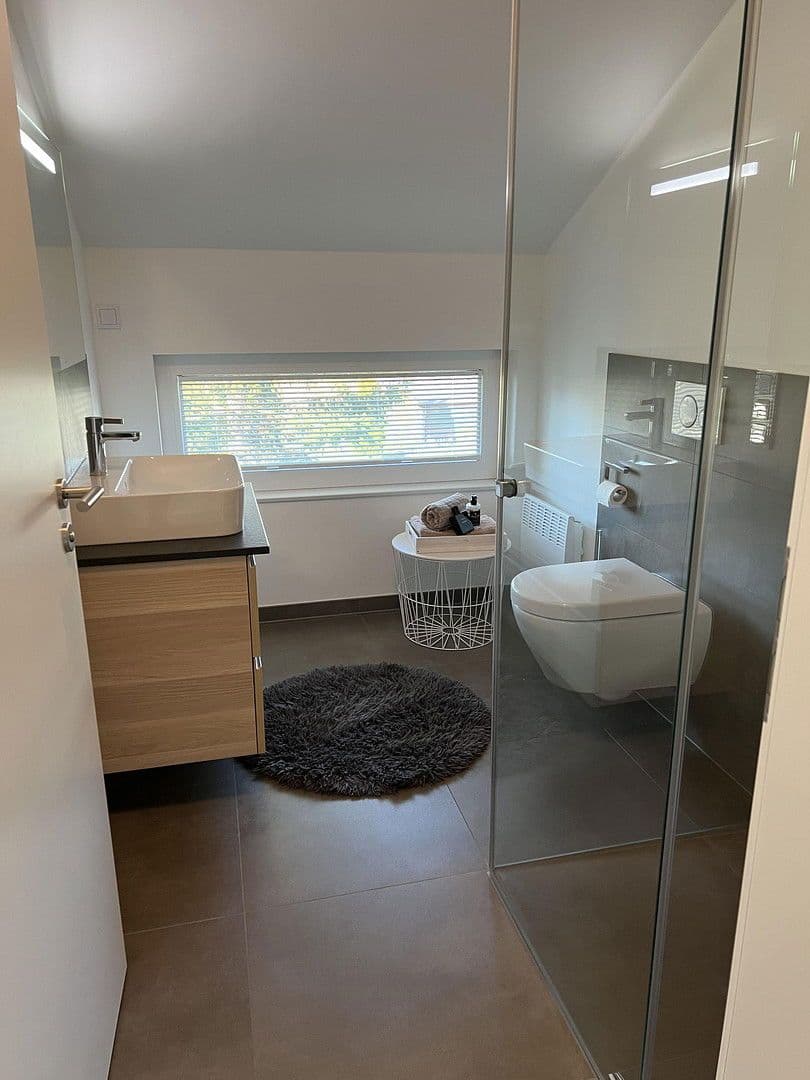 Prodej domu 199 m², pozemek 753 m², Schulstr 13d, Duisburg, Severní Porýní-Vestfálsko Prodej domu 199 m², pozemek 753 m², Schulstr 13d, Duisburg, Severní Porýní-Vestfálsko