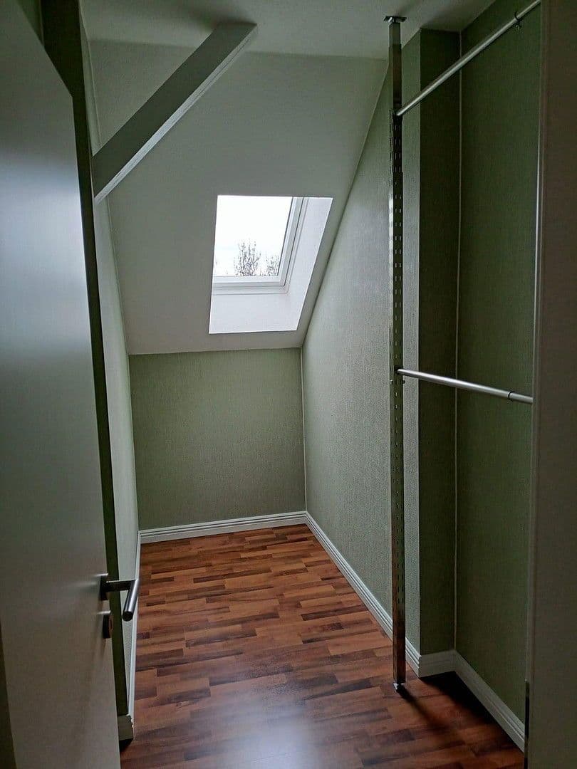 Prodej bytu 5+1 165 m², Bernhardstr. 129, Chemnitz, Sasko Prodej bytu 5+1 165 m², Bernhardstr. 129, Chemnitz, Sasko