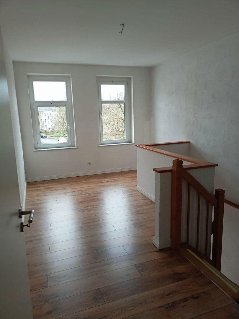 Prodej bytu 5+1 165 m², Bernhardstr. 129, Chemnitz, Sasko Prodej bytu 5+1 165 m², Bernhardstr. 129, Chemnitz, Sasko