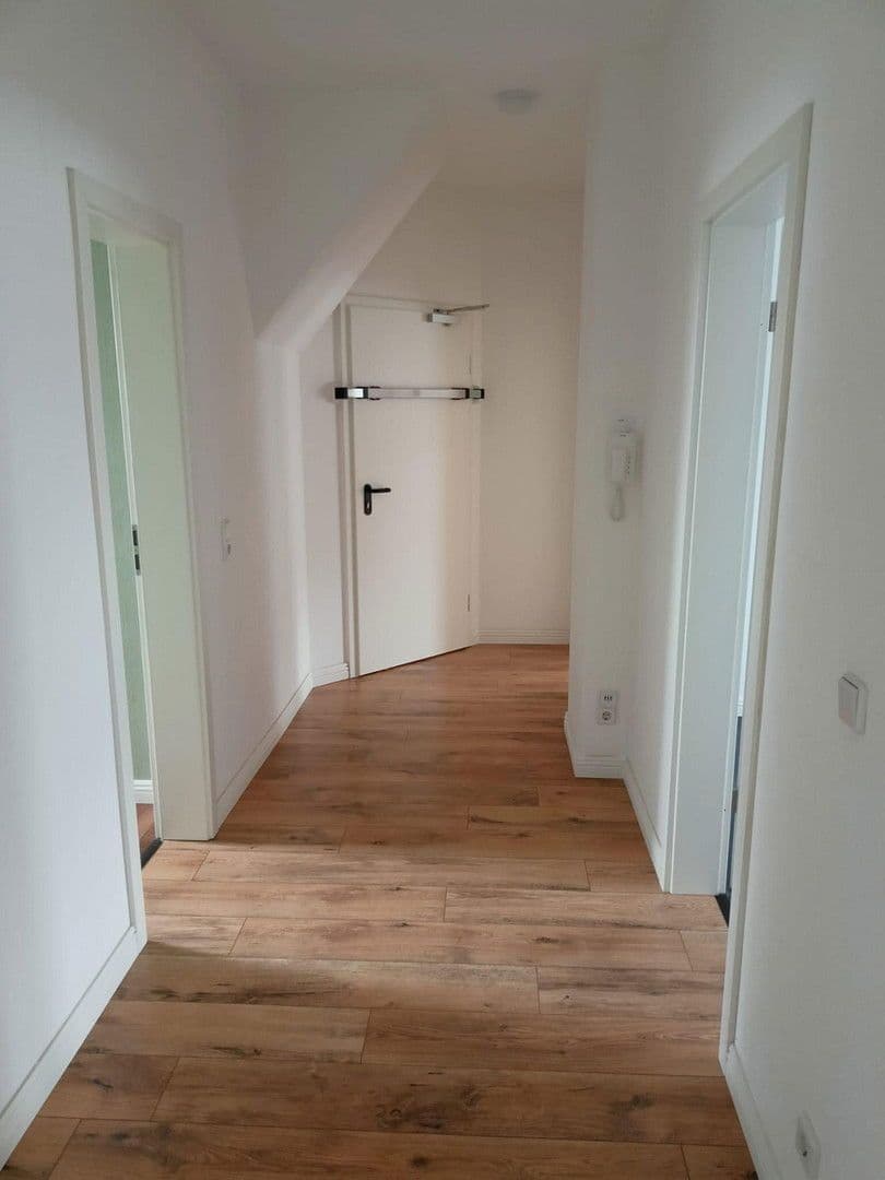 Prodej bytu 5+1 165 m², Bernhardstr. 129, Chemnitz, Sasko Prodej bytu 5+1 165 m², Bernhardstr. 129, Chemnitz, Sasko