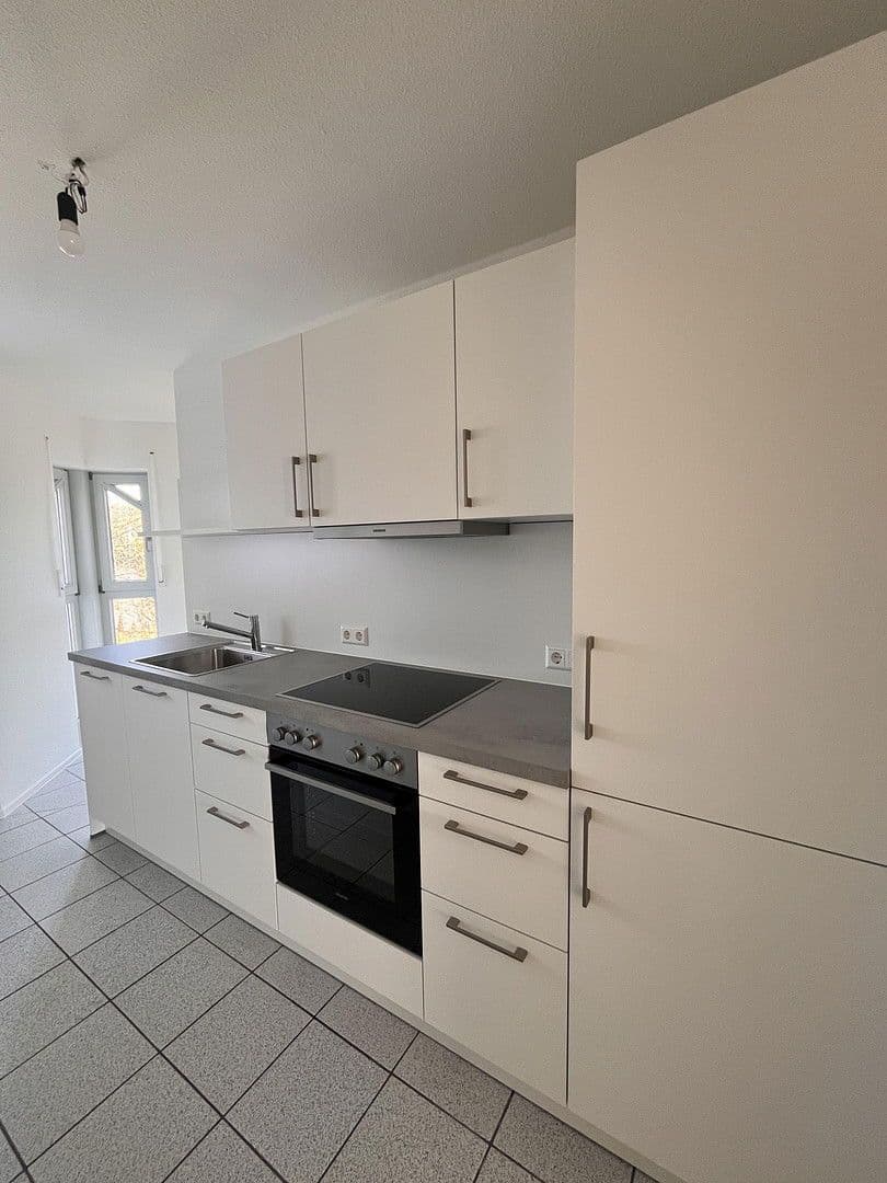 Pronájem bytu 2+kk 67 m², Lilienweg 19/1, Untergruppenbach, Bádensko-Württembersko Pronájem bytu 2+kk 67 m², Lilienweg 19/1, Untergruppenbach, Bádensko-Württembersko