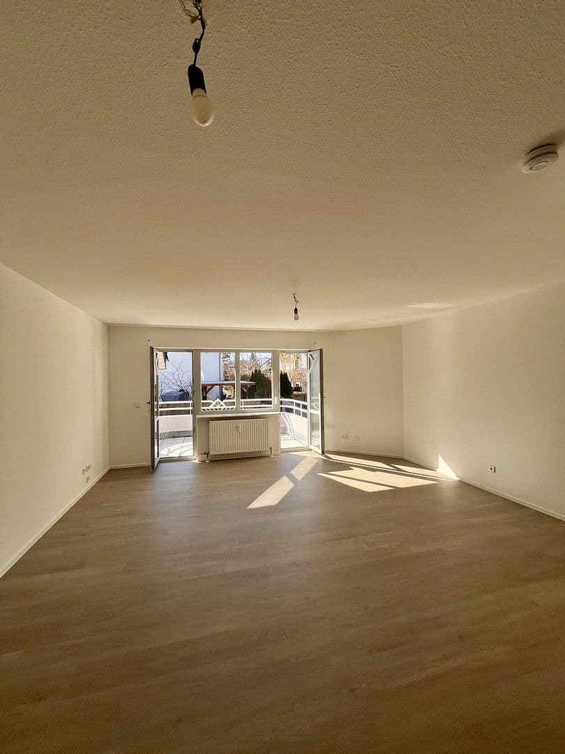 Pronájem bytu 2+kk 67 m², Lilienweg 19/1, Untergruppenbach, Bádensko-Württembersko Pronájem bytu 2+kk 67 m², Lilienweg 19/1, Untergruppenbach, Bádensko-Württembersko