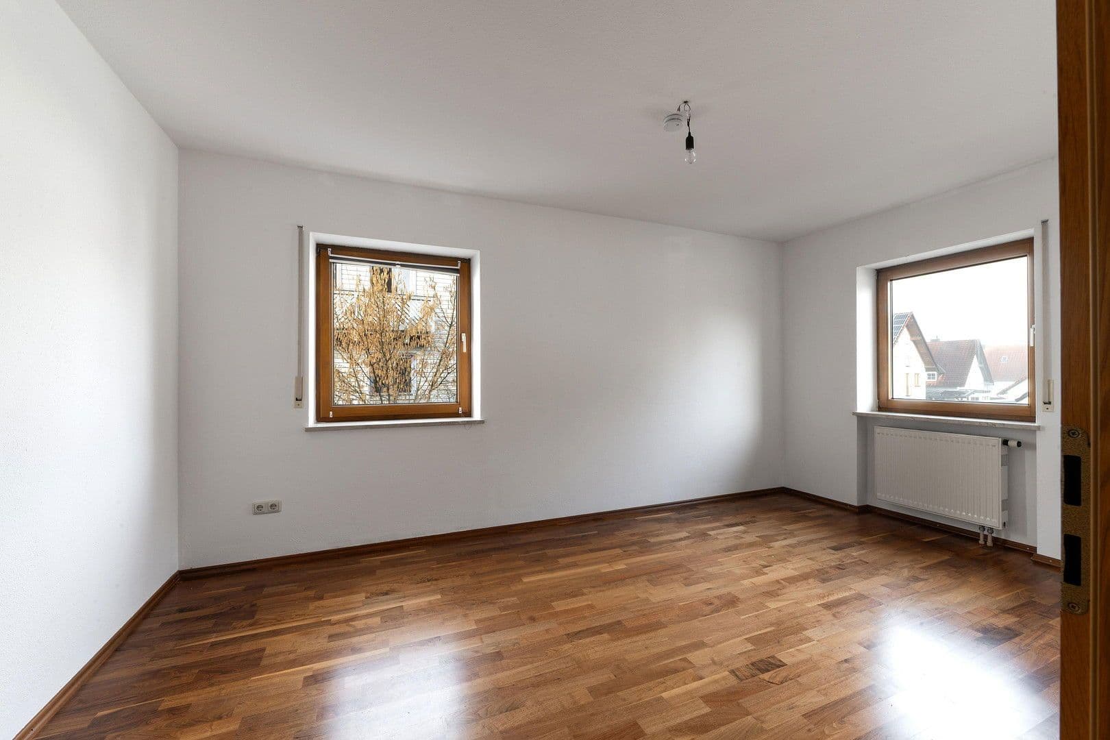 Prodej domu 151 m², pozemek 307 m², Olching, Bavorsko Prodej domu 151 m², pozemek 307 m², Olching, Bavorsko