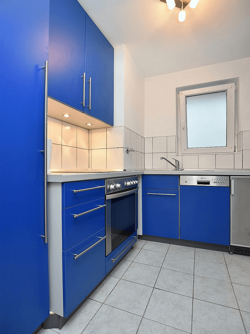 Pronájem bytu 2+1 54 m², Stuttgart, Bádensko-Württembersko Pronájem bytu 2+1 54 m², Stuttgart, Bádensko-Württembersko