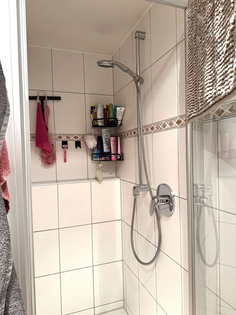 Pronájem bytu 3+1 85 m², Kraienbruch 52, Essen, Severní Porýní-Vestfálsko Pronájem bytu 3+1 85 m², Kraienbruch 52, Essen, Severní Porýní-Vestfálsko